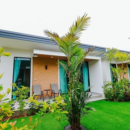 Cheeva Pool Villa Khao Lak Buitenkant foto