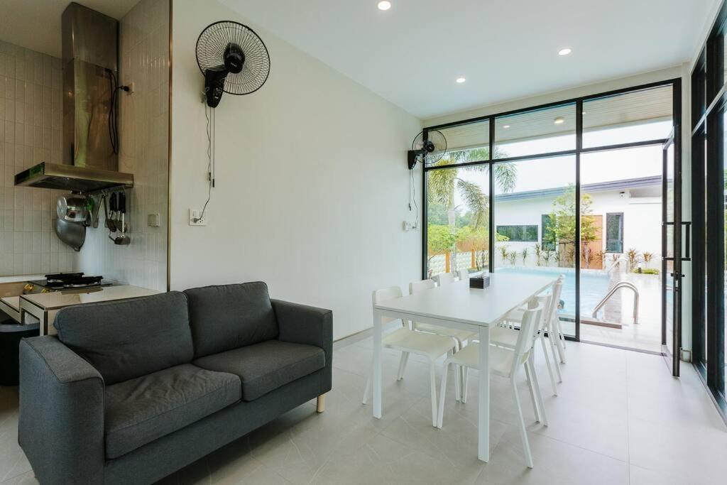 Cheeva Pool Villa Khao Lak Buitenkant foto