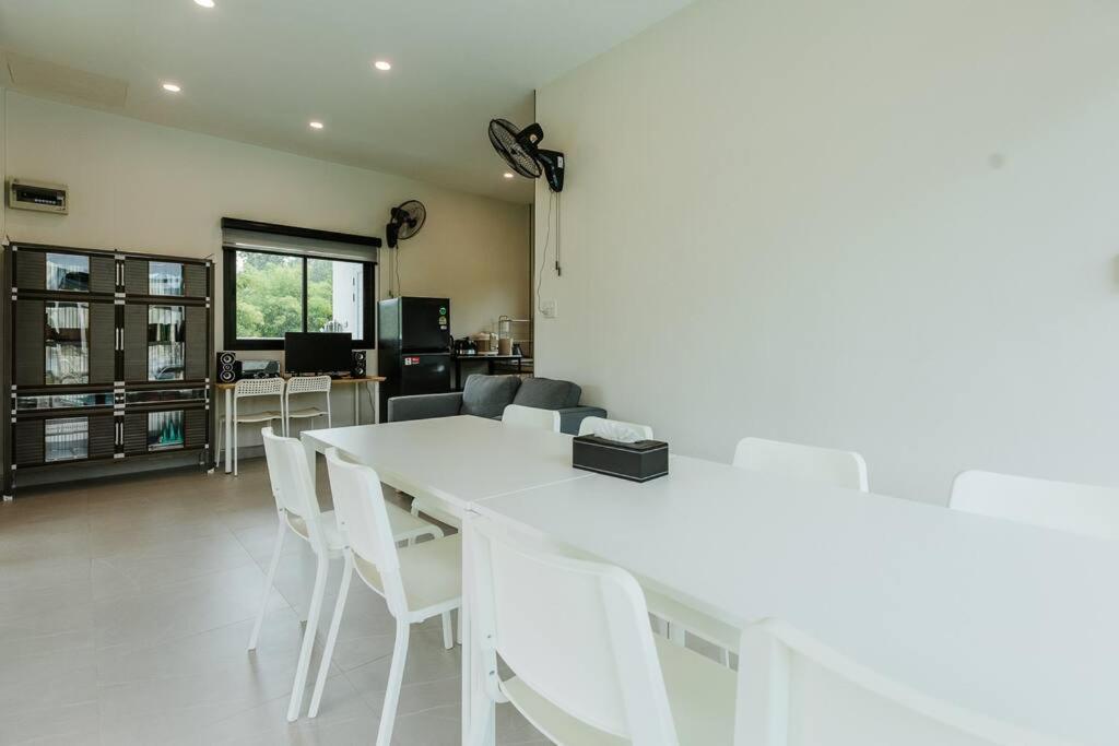 Cheeva Pool Villa Khao Lak Buitenkant foto