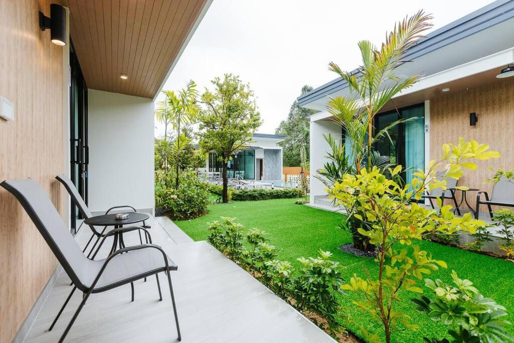 Cheeva Pool Villa Khao Lak Buitenkant foto