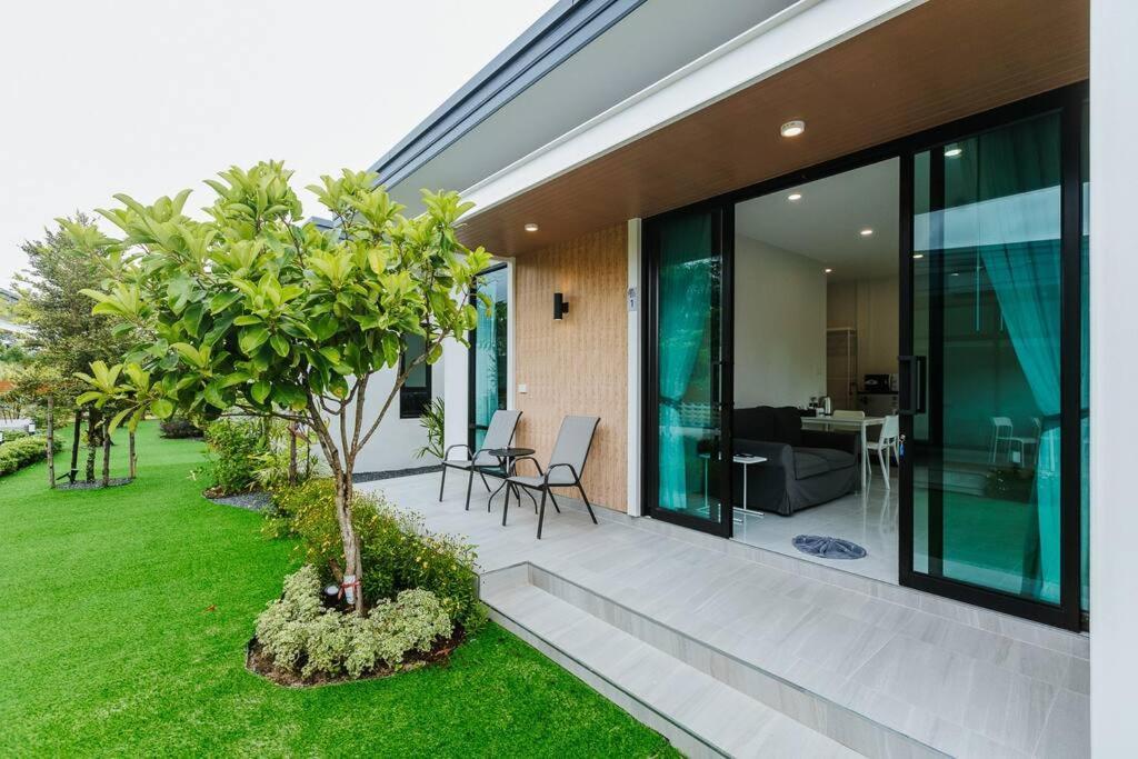 Cheeva Pool Villa Khao Lak Buitenkant foto