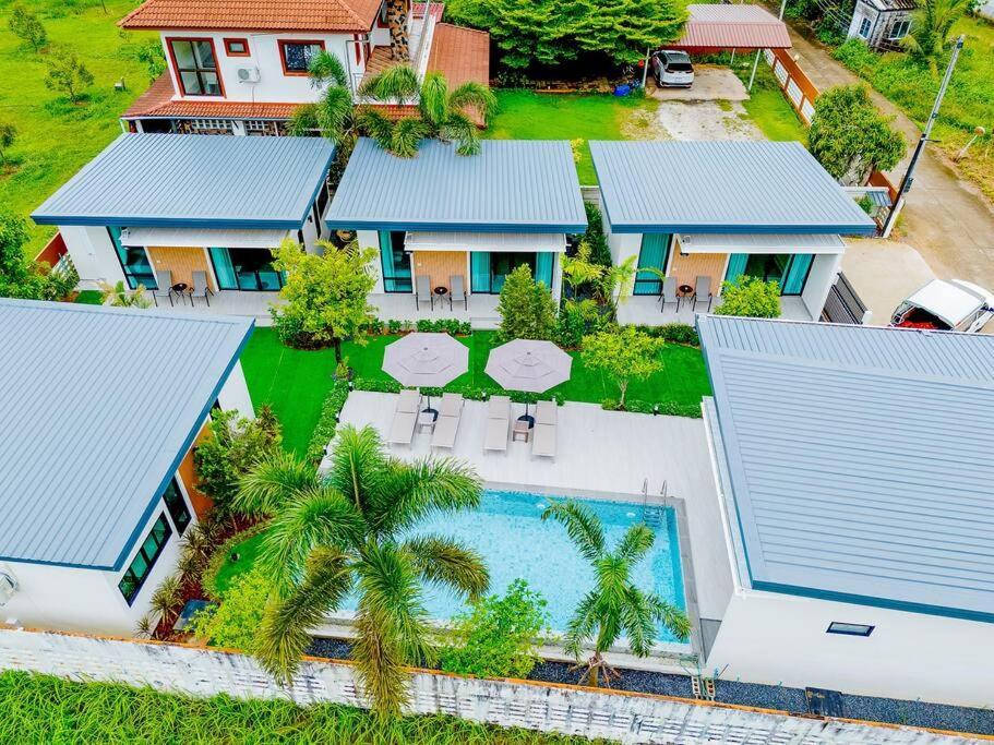 Cheeva Pool Villa Khao Lak Buitenkant foto